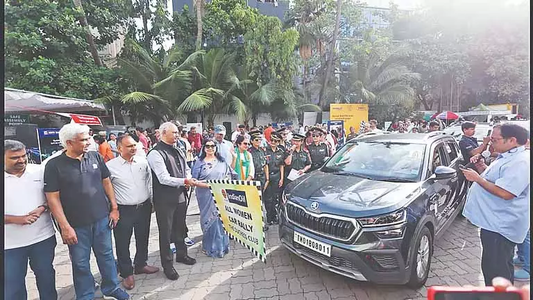 25वीं Duchess Car Rally में महिलाओं ने स्टीयरिंग संभाली 25वीं Duchess Car Rally में महिलाओं ने स्टीयरिंग संभाली