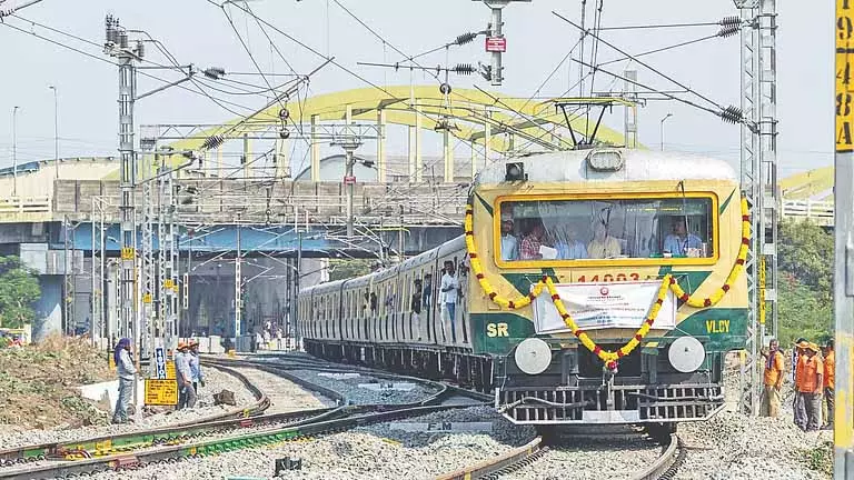 वेलाचेरी-सेंट थॉमस माउंट MRTS लाइन 10 मार्च को लॉन्च होगी वेलाचेरी-सेंट थॉमस माउंट MRTS लाइन 10 मार्च को लॉन्च होगी