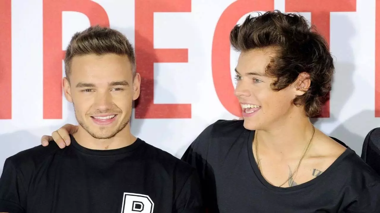 Harry Styles ने लियाम पेन के निधन के बाद दुख जताया Harry Styles ने लियाम पेन के निधन के बाद दुख जताया