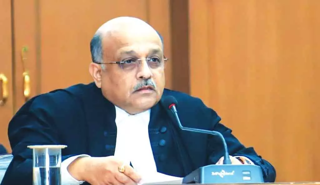 धर्माधिकारी ने मद्रास हाई कोर्ट के CJ के तौर पर शपथ ली धर्माधिकारी ने मद्रास हाई कोर्ट के CJ के तौर पर शपथ ली
