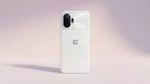 7,500mAh बैटरी, 100W वायर्ड और 50W वायरेलस चार्जिंग सपोर्ट के साथ आएगा OnePlus 15T 7,500mAh बैटरी, 100W वायर्ड और 50W वायरेलस चार्जिंग सपोर्ट के साथ आएगा OnePlus 15T
