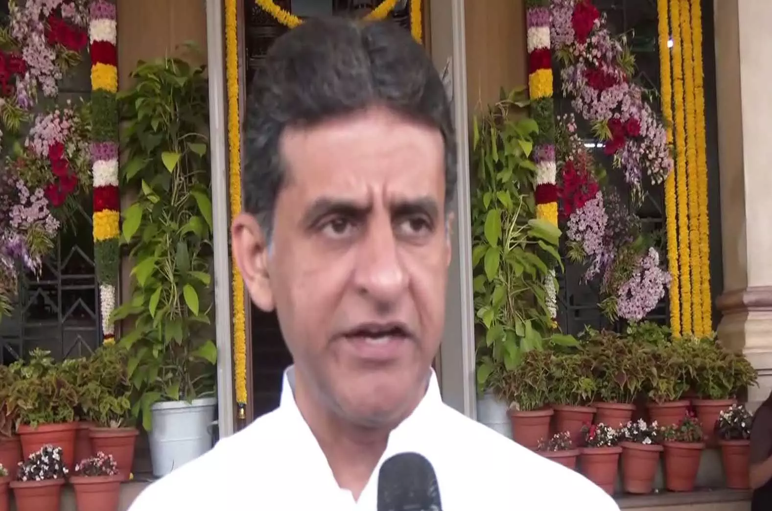 कांग्रेस MLA रिजवान अरशद ने कर्नाटक सरकार के U-16 बच्चों के लिए सोशल मीडिया बैन करने के फैसले की तारीफ की कांग्रेस MLA रिजवान अरशद ने कर्नाटक सरकार के U-16 बच्चों के लिए सोशल मीडिया बैन करने के फैसले की तारीफ की