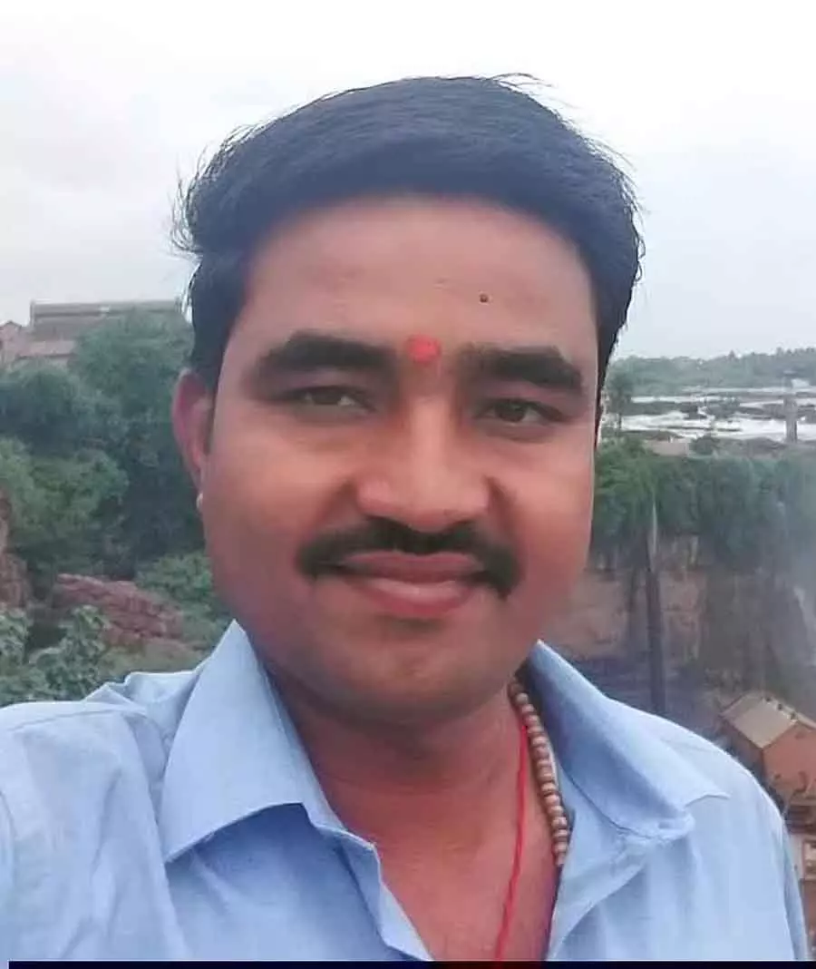Gokak : नाले में गिरने से बाइक सवार की मौत Gokak : नाले में गिरने से बाइक सवार की मौत