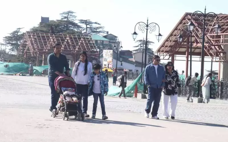 Himachal के कई शहरों में तापमान सामान्य से 10 से 15°C ज़्यादा Himachal के कई शहरों में तापमान सामान्य से 10 से 15°C ज़्यादा