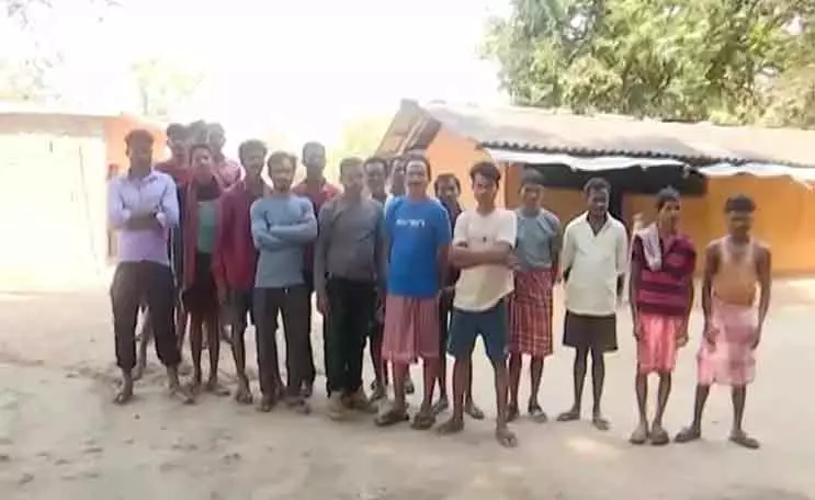 Odisha में माओवादी लीडर शुकरू की तलाश तेज़, परिवार को घर लौटने का इंतज़ार Odisha में माओवादी लीडर शुकरू की तलाश तेज़, परिवार को घर लौटने का इंतज़ार