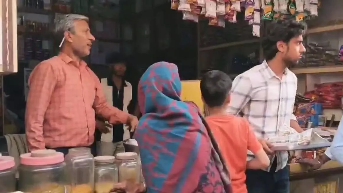 किराना दुकान के मालिक की बेटी आस्था जैन ने UPSC 2025 में AIR 9 हासिल की किराना दुकान के मालिक की बेटी आस्था जैन ने UPSC 2025 में AIR 9 हासिल की