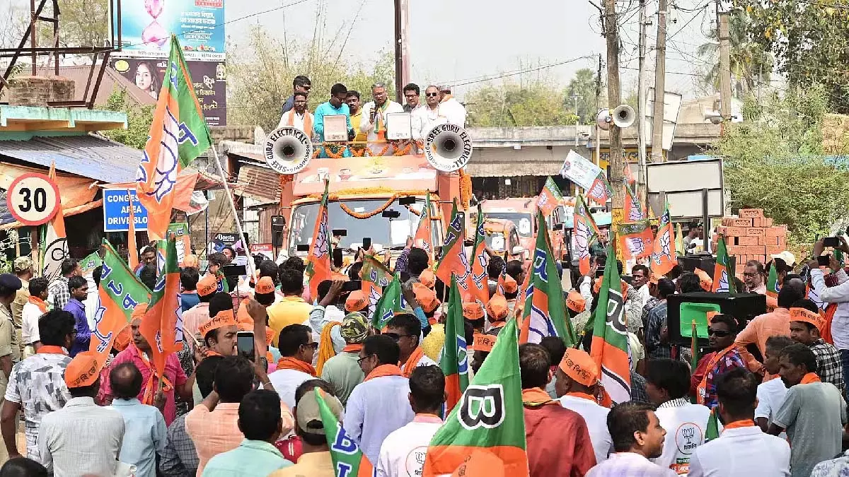 भाजपा ने तृणमूल के धरने पर सवाल उठाए, ‘Parivarthan Yatra’ संदेश पर प्रकाश डाला भाजपा ने तृणमूल के धरने पर सवाल उठाए, ‘Parivarthan Yatra’ संदेश पर प्रकाश डाला