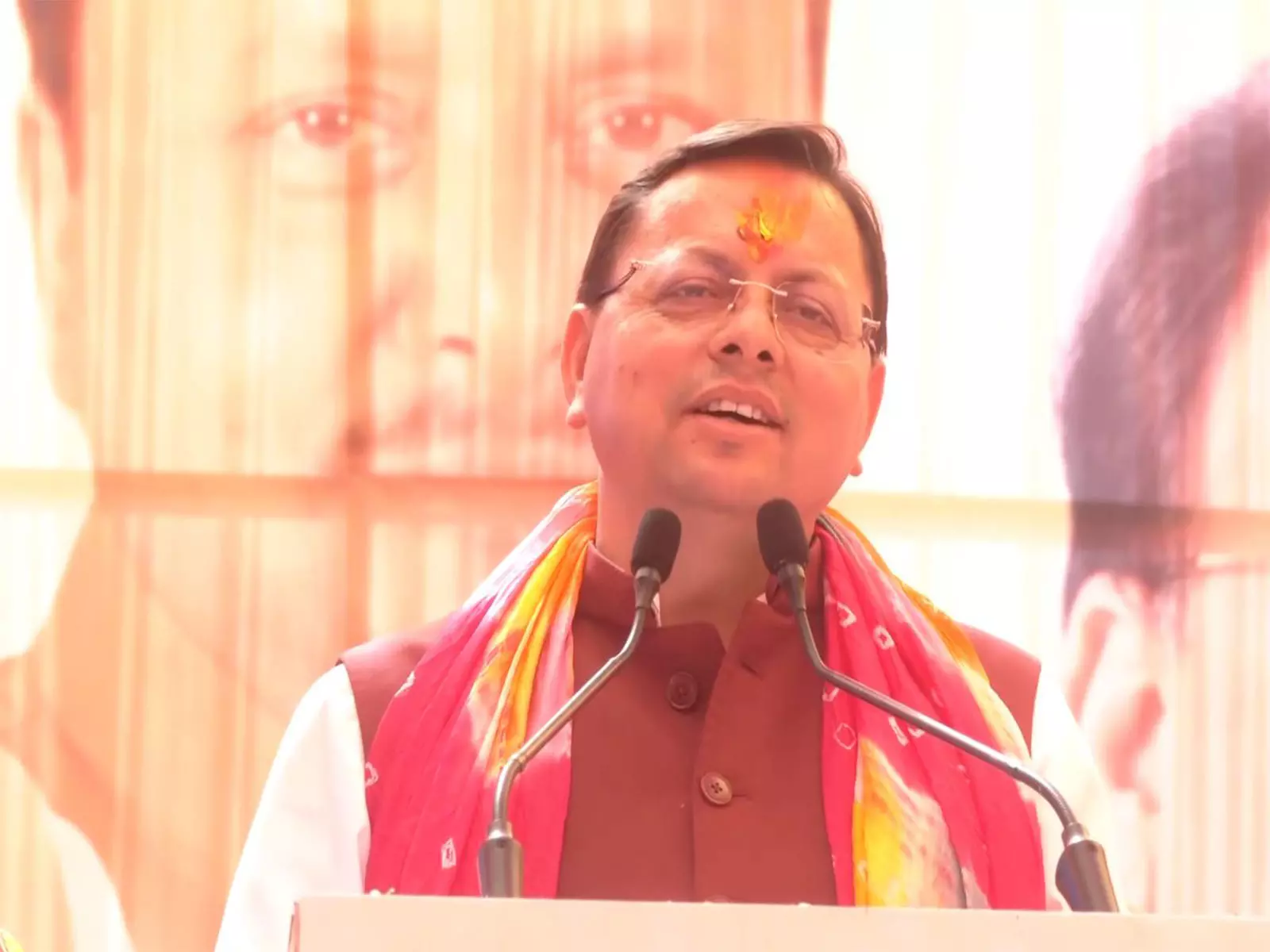 उत्तराखंड के मुख्यमंत्री ने झूलापे गांव के निवासी को UPSC पास करने पर दी बधाई उत्तराखंड के मुख्यमंत्री ने झूलापे गांव के निवासी को UPSC पास करने पर दी बधाई