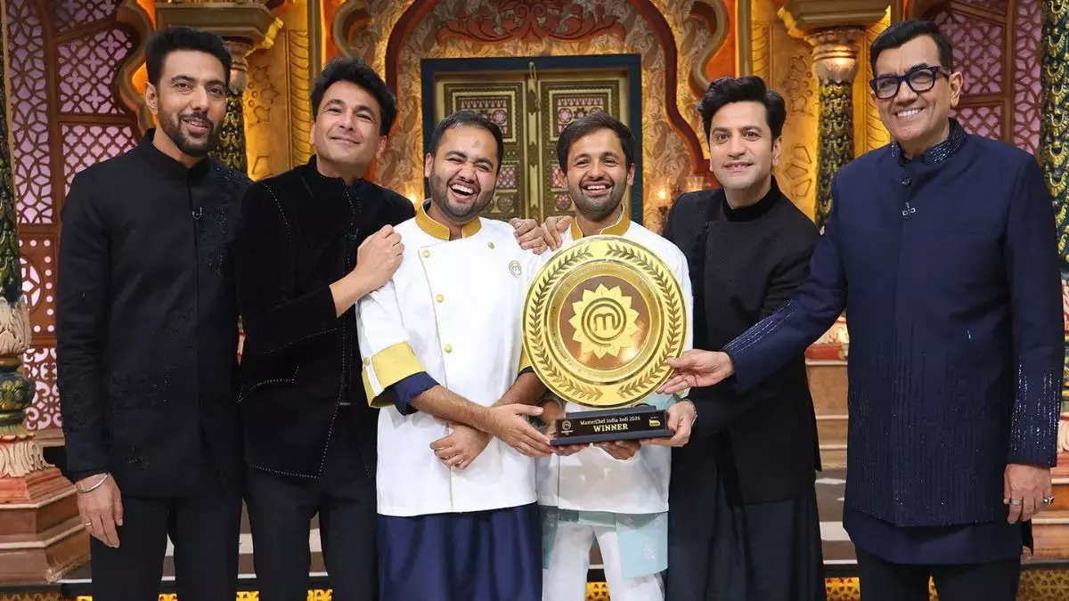 MasterChef India 9 Winners: नागपुर के विक्रम-अजिंक्य गंधे ने ट्रॉफी जीती