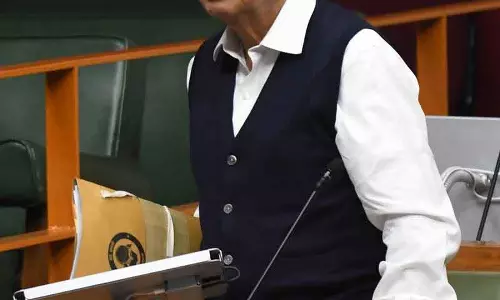 कांग्रेस ने सदन में Rohtak लोन घोटाला उठाया कांग्रेस ने सदन में Rohtak लोन घोटाला उठाया