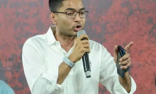 बंगाल चुनाव में भाजपा का बहिष्कार करें: एसआईआर के खिलाफ प्रदर्शन में अभिषेक बनर्जी की अपील बंगाल चुनाव में भाजपा का बहिष्कार करें: एसआईआर के खिलाफ प्रदर्शन में अभिषेक बनर्जी की अपील