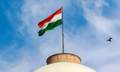 फ्लाइट कैंसिल होने की वजह से कतर में शॉर्ट-टर्म वीजा वाले कई भारतीय फंसे, दूतावास ने मांगी डिटेल्स फ्लाइट कैंसिल होने की वजह से कतर में शॉर्ट-टर्म वीजा वाले कई भारतीय फंसे, दूतावास ने मांगी डिटेल्स