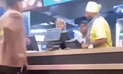 पिज्जा सेंटर में ग्राहक का हंगामा, ऑर्डर देरी से मिलने पर तोड़फोड़