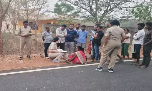 Odisha ; क्योंझर में ट्रैक्टर से गिरकर किसान की मौत