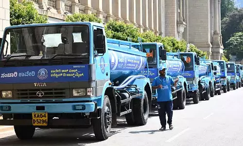 Mobile Cauvery : पानी की मांग को पूरा करने के लिए टैंकरों की संख्या बढ़ाई गई Mobile Cauvery : पानी की मांग को पूरा करने के लिए टैंकरों की संख्या बढ़ाई गई