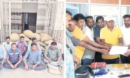 Bargarh प्रदर्शन कर रहे किसानों का धान कलेक्ट्रेट से गायब Bargarh प्रदर्शन कर रहे किसानों का धान कलेक्ट्रेट से गायब