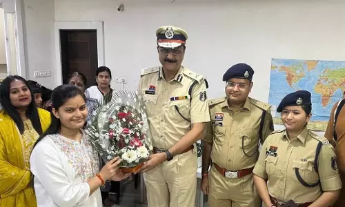 पुलिस कमिश्नर रायपुर ने वैभवी का किया सम्मान
