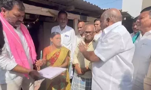 Jogu Ramanna ने रेवंत रेड्डी से किसानों से माफी मांगने की मांग की