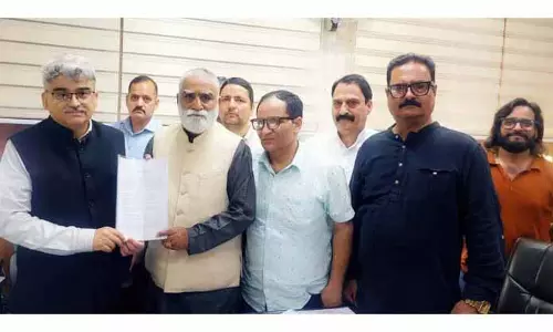 JAMMU: केपी प्रतिनिधिमंडल ने सीएस से मुलाकात की, मांगें रखीं