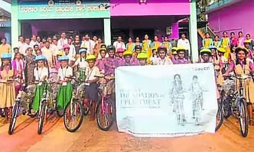 Byndoor : सरकारी स्कूल के छात्रों के लिए साइकिलें