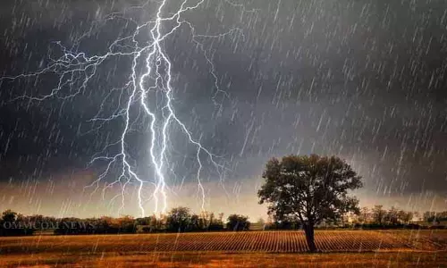 अगले 3 घंटों में Odisha के 7 जिलों में गरज के साथ बारिश और बिजली गिरने की संभावना अगले 3 घंटों में Odisha के 7 जिलों में गरज के साथ बारिश और बिजली गिरने की संभावना