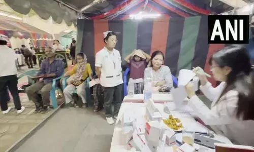 असम राइफल्स का मेडिकल कैंप, ग्रामीणों को मिला मुफ्त इलाज असम राइफल्स का मेडिकल कैंप, ग्रामीणों को मिला मुफ्त इलाज