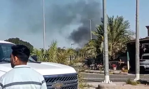Kuwait में भारतीय दूतावास ने जारी की नई एडवाइजरी, जरूरी सवालों के दिए जवाब Kuwait में भारतीय दूतावास ने जारी की नई एडवाइजरी, जरूरी सवालों के दिए जवाब
