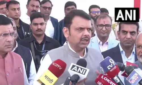 डिफेंस-एयरोस्पेस में सोलर इंडस्ट्री की नई पहल से बढ़ेगी देश की सामरिक ताकत: Fadnavis डिफेंस-एयरोस्पेस में सोलर इंडस्ट्री की नई पहल से बढ़ेगी देश की सामरिक ताकत: Fadnavis