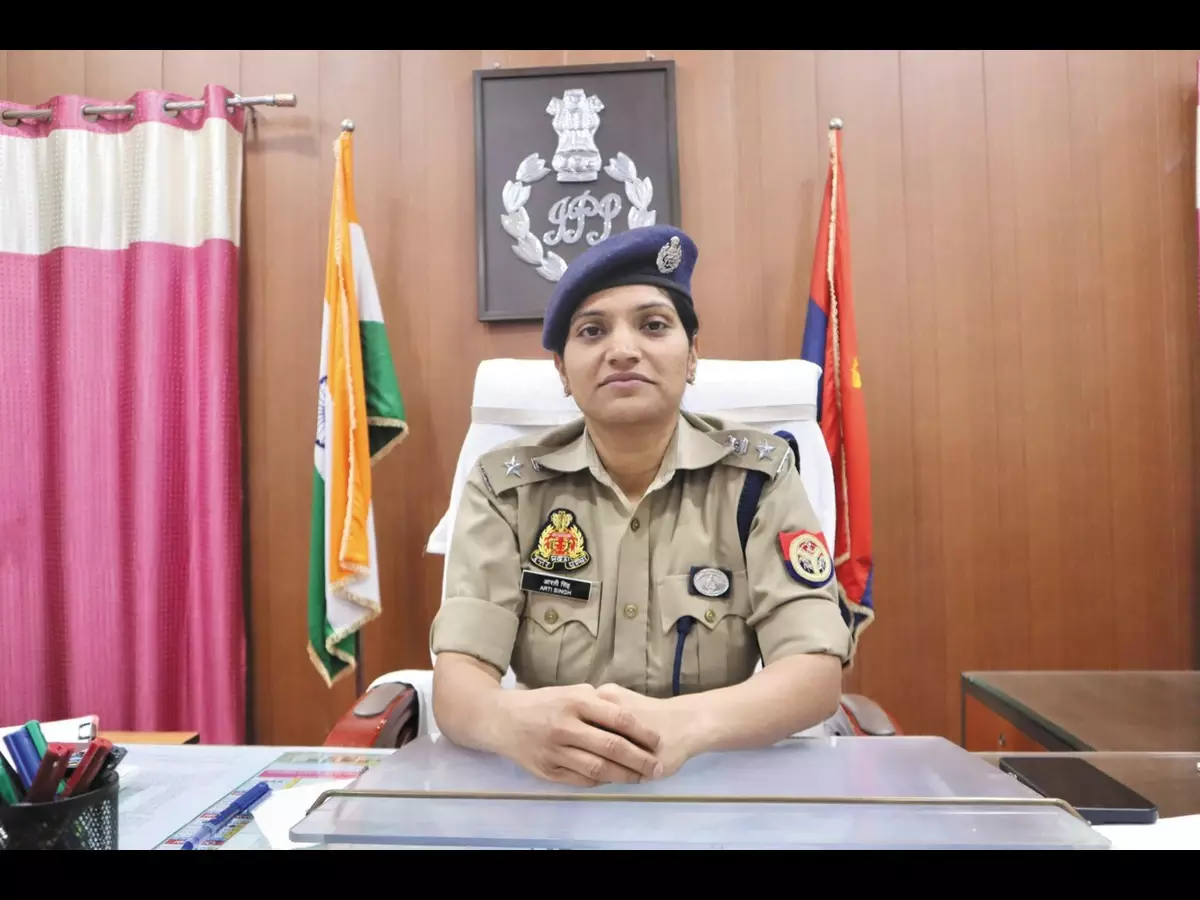 Farrukhabad: गुंडागर्दी पर लगाम, एसपी आरती सिंह की निगरानी तेज Farrukhabad: गुंडागर्दी पर लगाम, एसपी आरती सिंह की निगरानी तेज