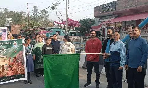 Kathua: अटल सेतु पर वॉकाथॉन से गूंजा फिटनेस और महिला सशक्तिकरण