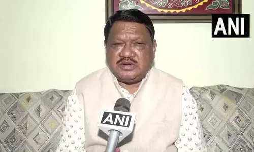केंद्रीय मंत्री जुएल उरांव का TMC पर हमला, राष्ट्रपति अपमान पर जताया आक्रोश केंद्रीय मंत्री जुएल उरांव का TMC पर हमला, राष्ट्रपति अपमान पर जताया आक्रोश