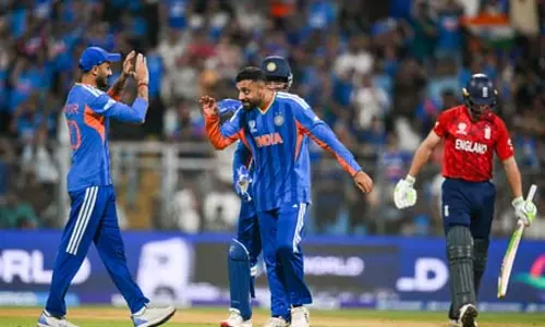 टी20 वर्ल्ड कप: वरुण चक्रवर्ती की फॉर्म चिंता का विषय नहीं: सूर्यकुमार यादव टी20 वर्ल्ड कप: वरुण चक्रवर्ती की फॉर्म चिंता का विषय नहीं: सूर्यकुमार यादव