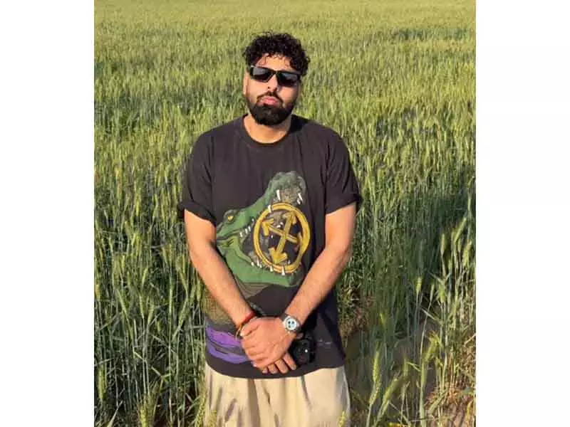 Haryana महिला आयोग ने टटीरी गाने के बोल को लेकर बादशाह को तलब किया Haryana महिला आयोग ने टटीरी गाने के बोल को लेकर बादशाह को तलब किया