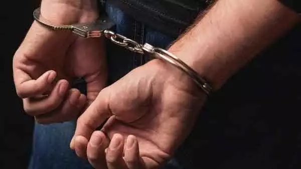 IIT बॉम्बे हॉस्टल लाइव कार्ट्रिज केस: पवई पुलिस ने उज्जैन से दूसरे आरोपी को किया गिरफ्तार IIT बॉम्बे हॉस्टल लाइव कार्ट्रिज केस: पवई पुलिस ने उज्जैन से दूसरे आरोपी को किया गिरफ्तार