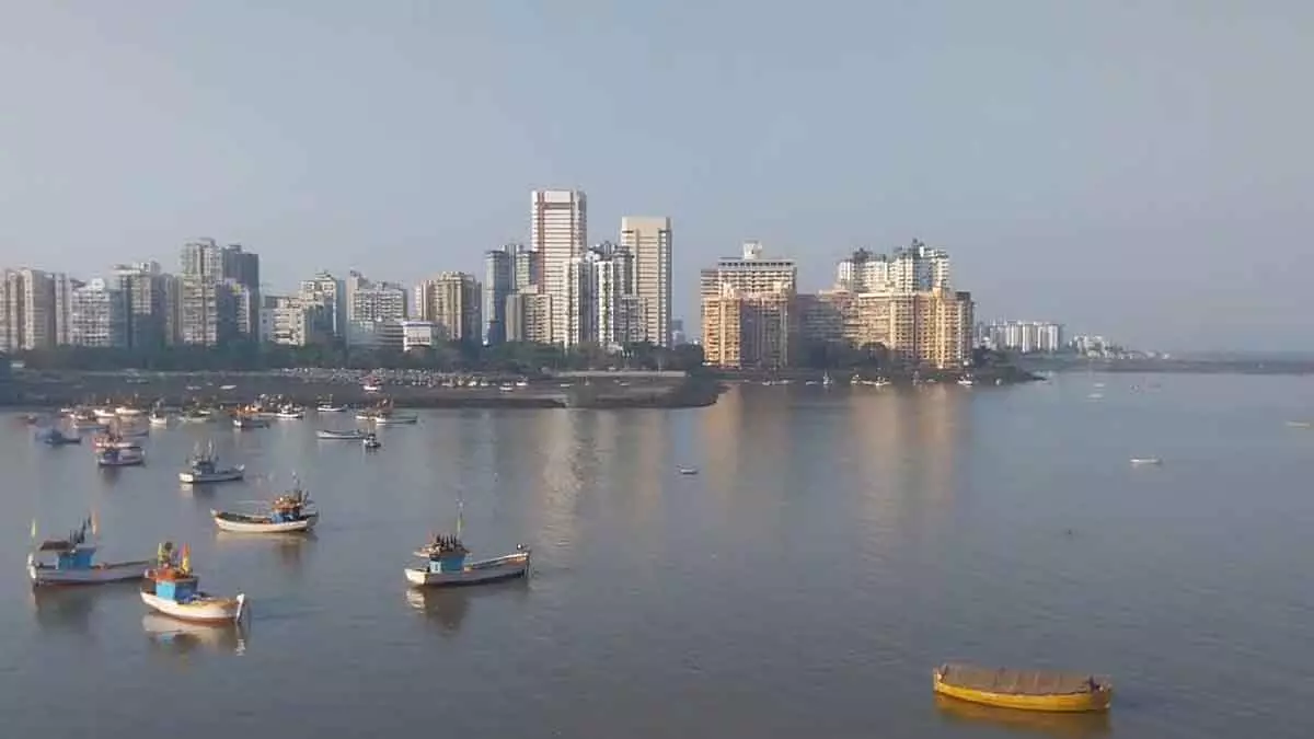 Mumbai weather : गर्मी के मौसम में शहर का तापमान बढ़ा Mumbai weather : गर्मी के मौसम में शहर का तापमान बढ़ा