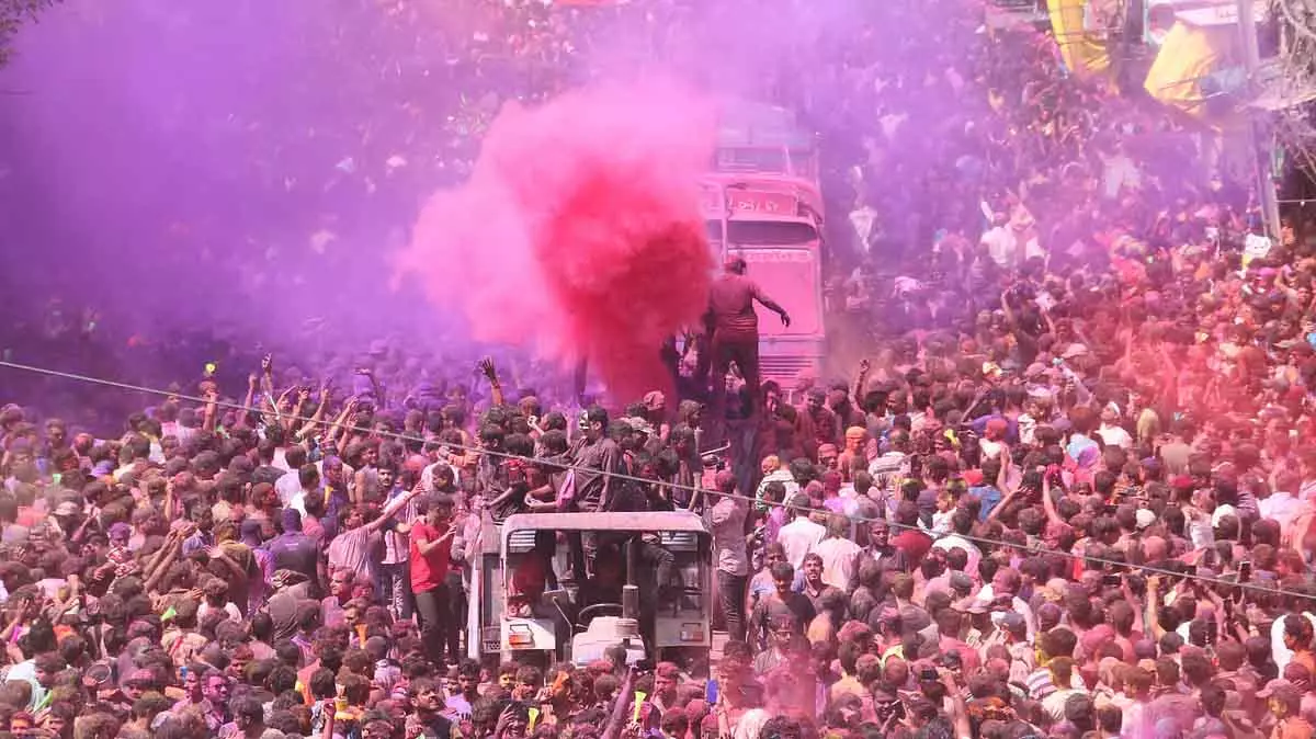 Indore : शहर रंगों और संस्कृति के साथ डेट के लिए तैयार Indore : शहर रंगों और संस्कृति के साथ डेट के लिए तैयार