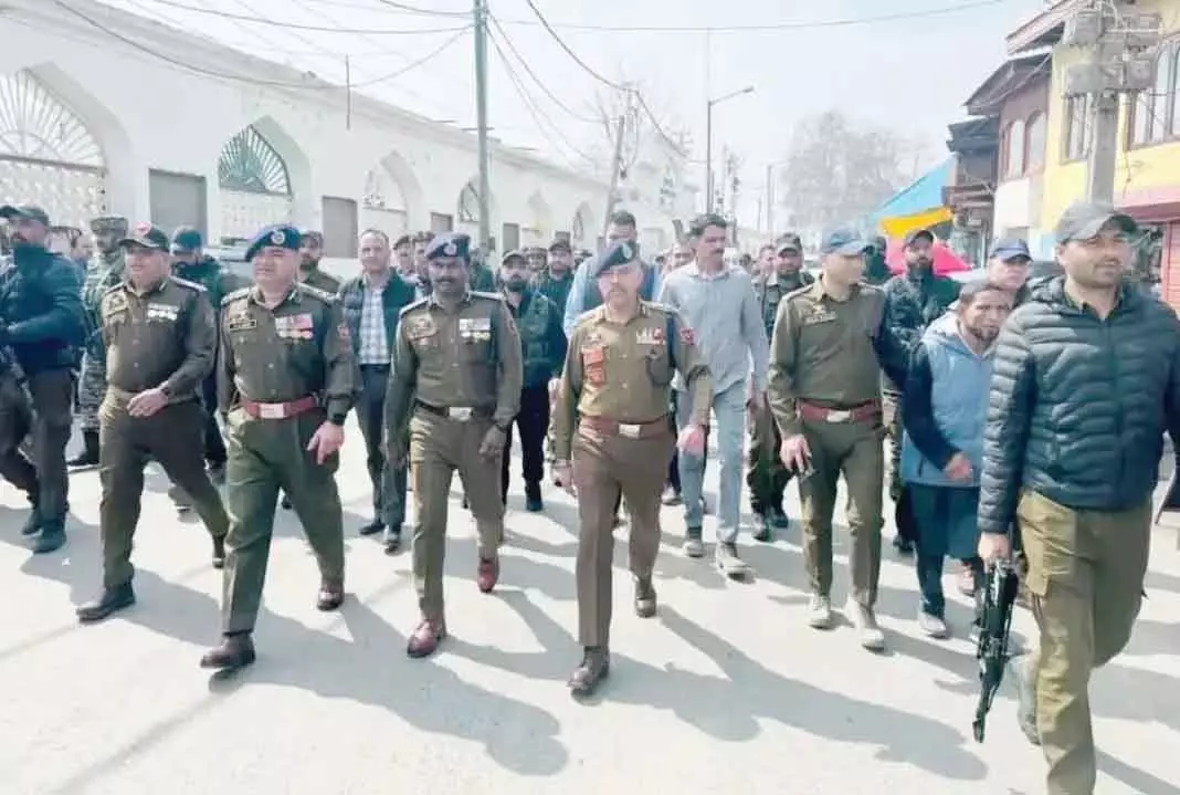 Srinagar एहतियाती पाबंदियां हटाई गईं: हाईस्पीड मोबाइल इंटरनेट, प्रीपेड सेवाएं बहाल Srinagar एहतियाती पाबंदियां हटाई गईं: हाईस्पीड मोबाइल इंटरनेट, प्रीपेड सेवाएं बहाल
