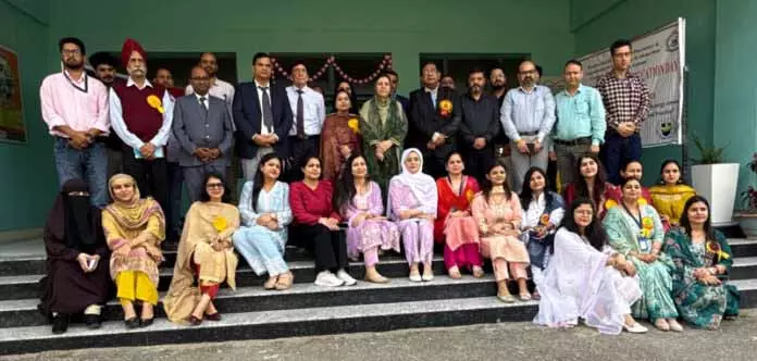 JAMMU: मदर-ए-मेहरबान कॉलेज ने फार्मेसी शिक्षा दिवस मनाया JAMMU: मदर-ए-मेहरबान कॉलेज ने फार्मेसी शिक्षा दिवस मनाया