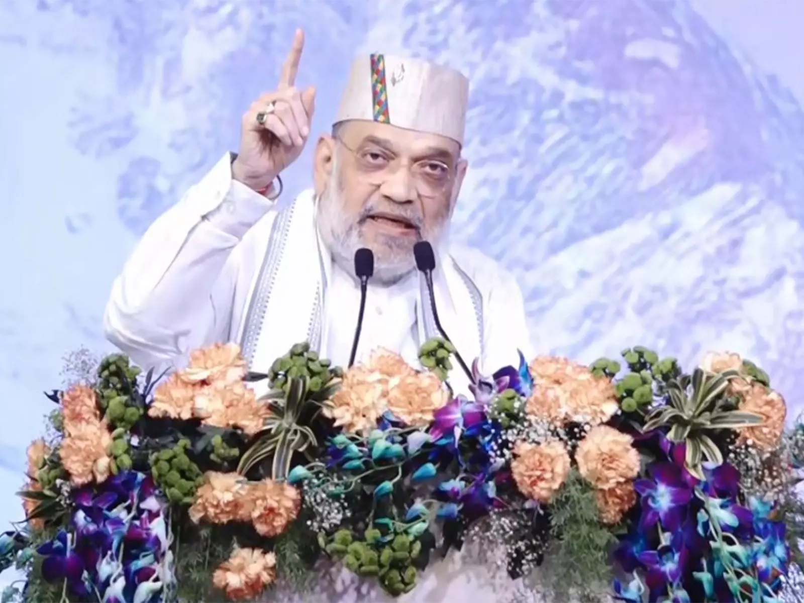 अफ़गानिस्तान, पाकिस्तान से आए हिंदू शरणार्थियों को भी देश पर उतना ही अधिकार है जितना PM मोदी को: अमित शाह अफ़गानिस्तान, पाकिस्तान से आए हिंदू शरणार्थियों को भी देश पर उतना ही अधिकार है जितना PM मोदी को: अमित शाह
