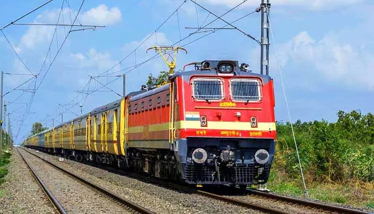 Puri स्टेशन पर इंफ्रास्ट्रक्चर के काम से दो महीने तक कई ट्रेन सेवाएं प्रभावित रहेंगी Puri स्टेशन पर इंफ्रास्ट्रक्चर के काम से दो महीने तक कई ट्रेन सेवाएं प्रभावित रहेंगी