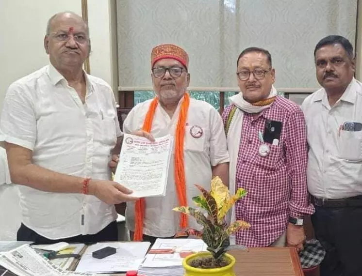 धारा 49(6) पर लोकसभा में चर्चा करने सांसद बृजमोहन से आग्रह धारा 49(6) पर लोकसभा में चर्चा करने सांसद बृजमोहन से आग्रह