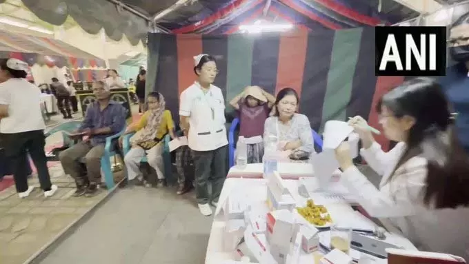 असम राइफल्स का मेडिकल कैंप, ग्रामीणों को मिला मुफ्त इलाज असम राइफल्स का मेडिकल कैंप, ग्रामीणों को मिला मुफ्त इलाज