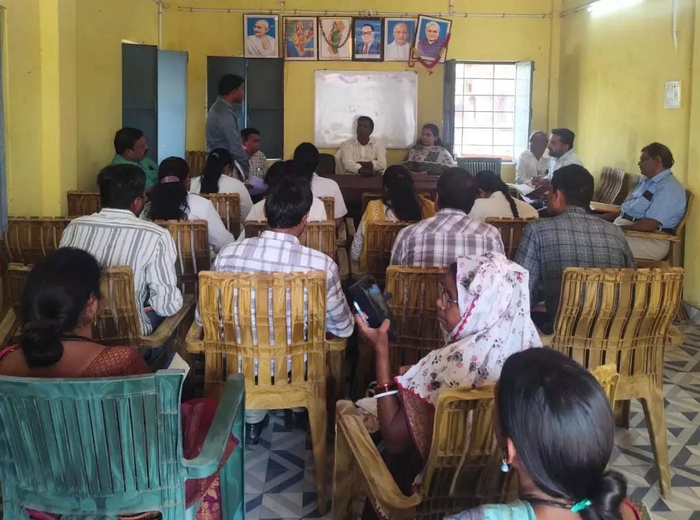 कलेक्टर डॉ. संजय कन्नौजे ने जल संगवारी अभियान की समीक्षा कलेक्टर डॉ. संजय कन्नौजे ने जल संगवारी अभियान की समीक्षा
