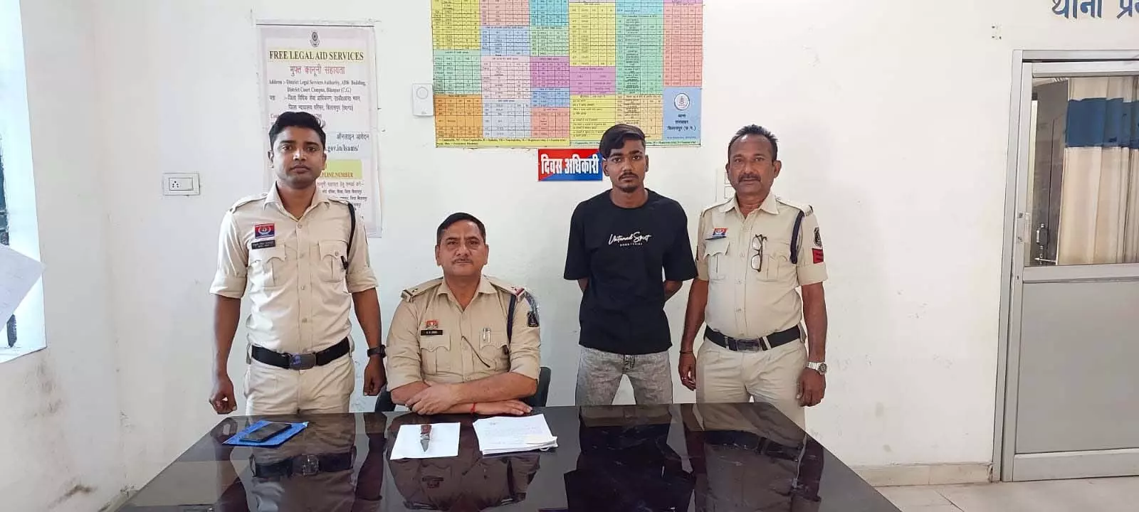 तारबाहर में अवैध चाकू के साथ युवक गिरफ्तार तारबाहर में अवैध चाकू के साथ युवक गिरफ्तार