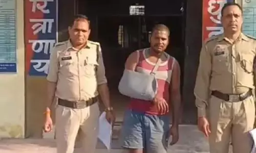 खंडहर भवन में लोहा चोरी, घायल हालत में चोर गिरफ्तार