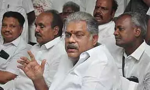 AIADMK के साथ सीट शेयरिंग आसानी से हो जाएगी: G.K. Vasan AIADMK के साथ सीट शेयरिंग आसानी से हो जाएगी: G.K. Vasan