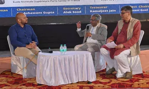 Haryana चैंबर ऑफ कॉमर्स ने पुराने बिज़नेस में AI पर सेमिनार किया Haryana चैंबर ऑफ कॉमर्स ने पुराने बिज़नेस में AI पर सेमिनार किया