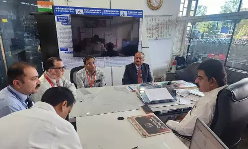 Indore : लालवानी ने देवी अहिल्याबाई होल्कर एयरपोर्ट कनेक्टिविटी का रिव्यू किया Indore : लालवानी ने देवी अहिल्याबाई होल्कर एयरपोर्ट कनेक्टिविटी का रिव्यू किया