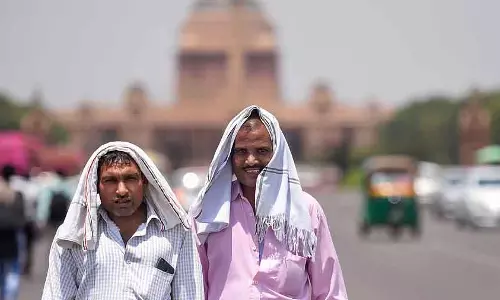 Delhi : मार्च के पहले हफ़्ते में 50 साल में सबसे ज़्यादा टेम्परेचर 35.7 डिग्री सेल्सियस दर्ज किया Delhi : मार्च के पहले हफ़्ते में 50 साल में सबसे ज़्यादा टेम्परेचर 35.7 डिग्री सेल्सियस दर्ज किया