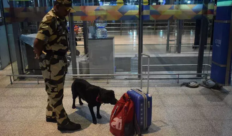 Hyderabad: बम की धमकी वाले ईमेल के बाद RGI एयरपोर्ट पर दहशत फैल गई
